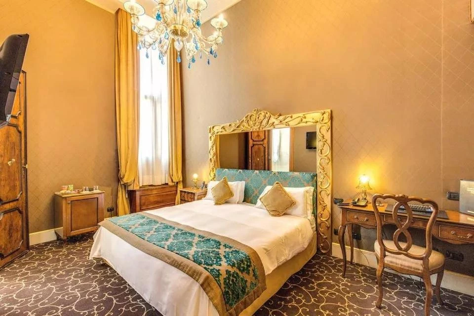 Classic Room — indretningsdetalje på Hotel Pesaro Palace