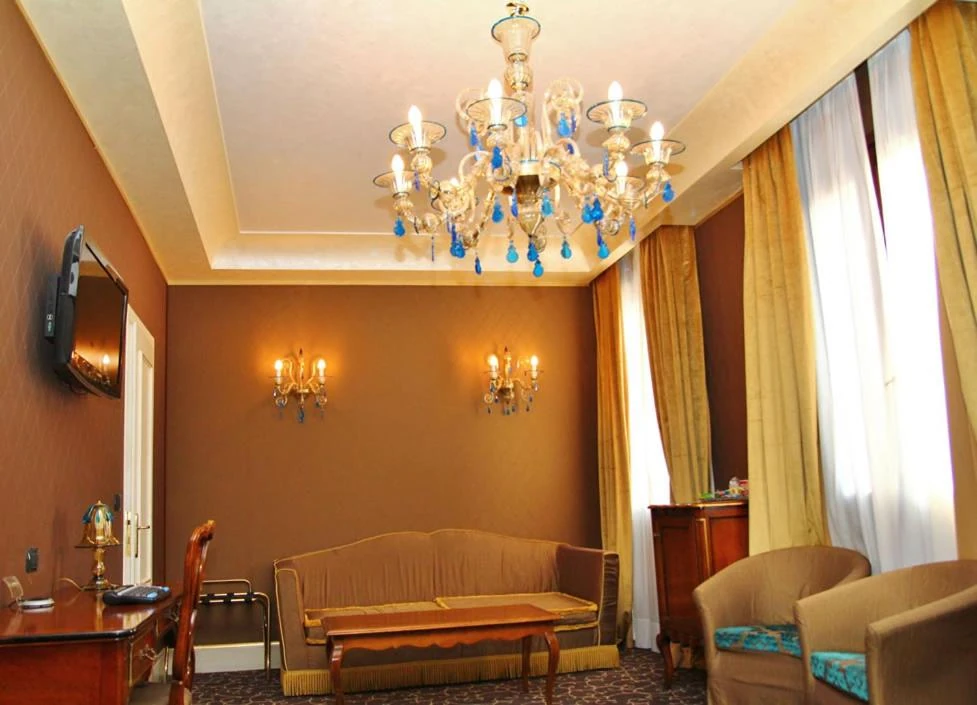 Junior Suite — indretningsdetalje på Hotel Pesaro Palace